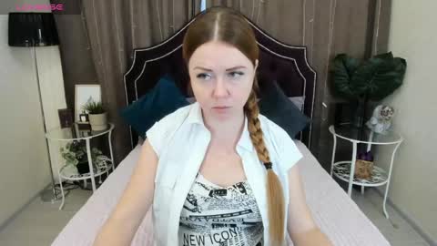 Snapshot of robertamorelly chatting on December 2024 05:42:01 AM Betty online show from December 2024 05:42:01 AM