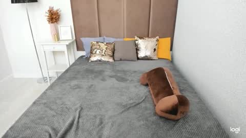 Snapshot of robertamorelly chatting on October 2025 07:04:02 AM Betty online show from October 2025 07:04:02 AM