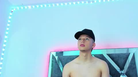 Snapshot of robertmiller21 chatting on March 2025 05:57:02 PM Robert Miller And Mael Thompson online show from March 2025 05:57:02 PM