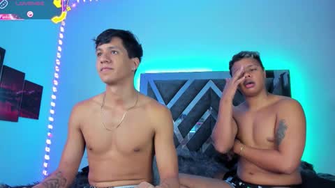 Snapshot of robertmiller21 chatting on October 2025 04:54:01 AM Robert Miller And Mael Thompson online show from October 2025 04:54:01 AM