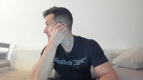 roberto4ever online show from February 2026 10:52:02 AM