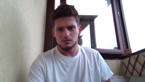 Snapshot of roberto_twink1 chatting on September 2025 06:46:01 AM Roberto online show from September 2025 06:46:01 AM