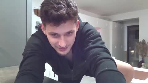 Snapshot of roberto_twink1 chatting on February 2026 04:24:02 PM Roberto online show from February 2026 04:24:02 PM