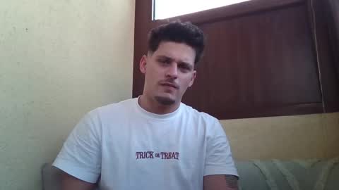 Snapshot of roberto_twink1 chatting on February 2026 12:49:01 PM Roberto online show from February 2026 12:49:01 PM