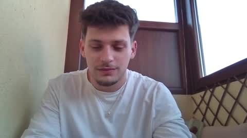 Snapshot of roberto_twink1 chatting on March 2026 07:03:01 AM Roberto online show from March 2026 07:03:01 AM