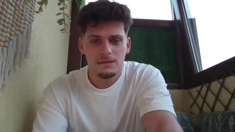 Roberto online show from March 2026 04:49:01 AM