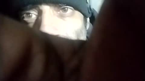 Snapshot of robincom23 chatting on December 2025 08:34:02 AM R online show from December 2025 08:34:02 AM