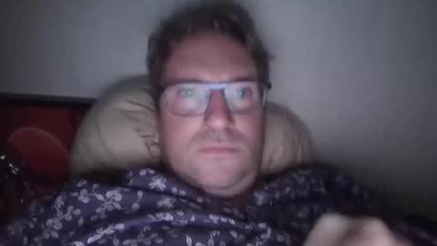 robinouhot online show from November 2025 08:32:01 PM