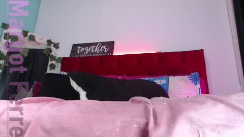 Snapshot of robinsonbaker chatting on December 2024 06:44:02 AM Margot Ferrer online show from December 2024 06:44:02 AM