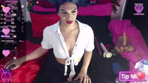 Snapshot of robinsonbaker chatting on March 2025 04:32:01 AM Margot Ferrer online show from March 2025 04:32:01 AM