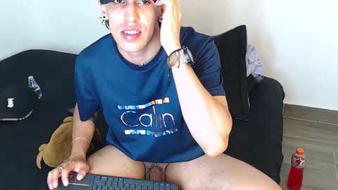 Snapshot of robisson_zack chatting on September 2025 08:19:01 AM Robisson Zack online show from September 2025 08:19:01 AM