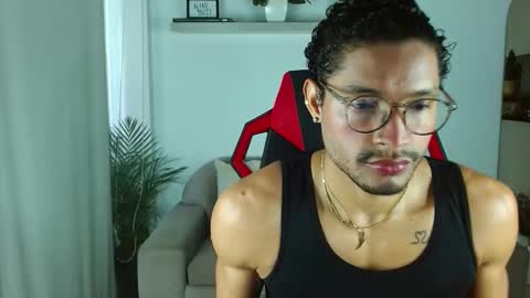 roby_millerr online show from October 2025 02:34:01 PM