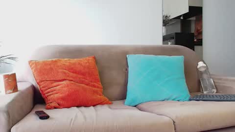 roby_millerr online show from November 2025 07:02:02 PM