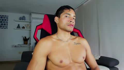 roby_millerr online show from April 2026 09:26:02 PM