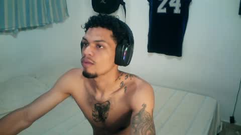 Snapshot of rocco99xx chatting on November 2025 02:32:01 AM Rocco online show from November 2025 02:32:01 AM