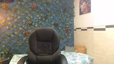 Roccoallegeri online show from March 2026 12:11:01 PM