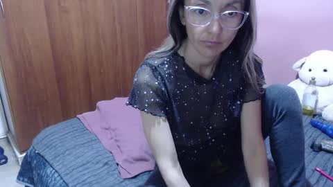 Rochelle online show from September 2025 08:46:02 AM