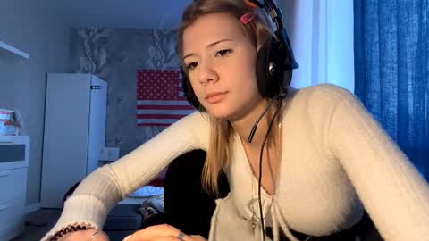 Snapshot of rochellehouis chatting on February 2026 11:10:01 AM Anny online show from February 2026 11:10:01 AM