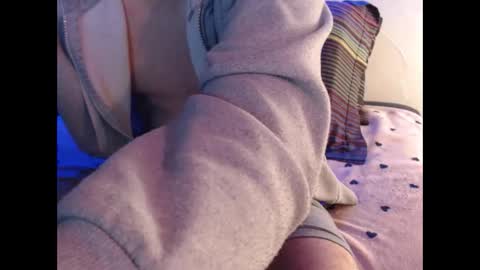 Snapshot of rocka_xx chatting on December 2024 12:01:02 PM rocka xx online show from December 2024 12:01:02 PM