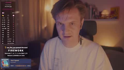 Snapshot of rocketbunnyxxx chatting on October 2025 10:11:01 PM Rocket Bunny online show from October 2025 10:11:01 PM