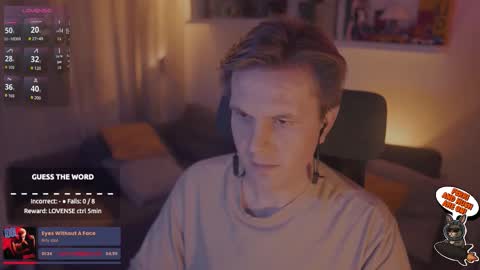 Snapshot of rocketbunnyxxx chatting on November 2025 06:45:01 PM Rocket Bunny online show from November 2025 06:45:01 PM