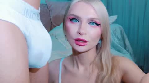 Lina and Den online show from December 2025 05:55:02 AM