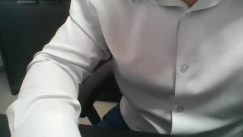 Snapshot of rodrelbad chatting on November 2025 04:00:02 PM RodRelbad online show from November 2025 04:00:02 PM