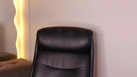 Snapshot of rohanalan_ chatting on December 2024 04:44:02 AM Sof online show from December 2024 04:44:02 AM