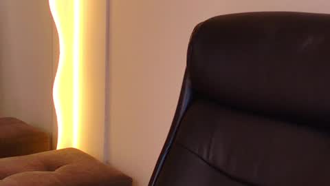 Snapshot of rohanalan_ chatting on December 2024 01:18:02 AM Sof online show from December 2024 01:18:02 AM