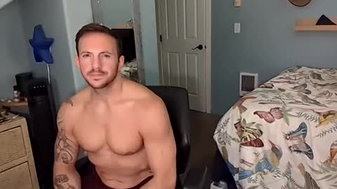 rokco_ online show from February 2026 05:37:01 AM