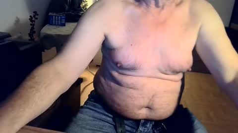 Snapshot of rolandloser1000 chatting on December 2024 04:43:01 PM rolandloser1000 online show from December 2024 04:43:01 PM