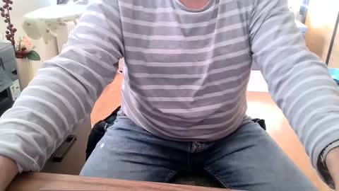 Snapshot of rolandloser1000 chatting on January 2025 01:22:02 PM rolandloser1000 online show from January 2025 01:22:02 PM