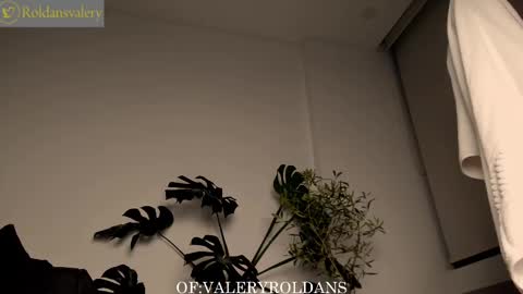 Valery Roldans online show from March 2025 04:47:01 AM