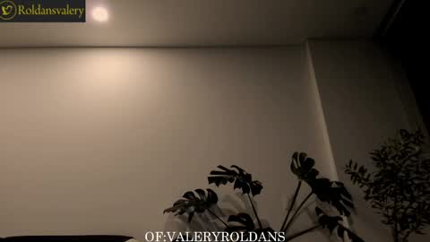 Valery Roldans online show from March 2025 03:08:01 AM