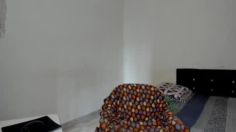 Snapshot of rolling_05 chatting on December 2025 08:37:02 PM rolling_05 online show from December 2025 08:37:02 PM