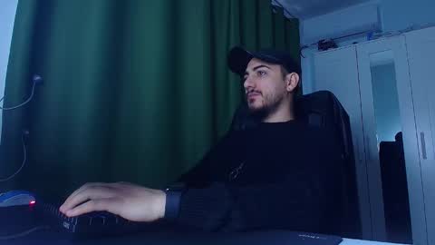 Snapshot of romaniamaster1 chatting on February 2026 07:35:01 AM romaniamaster1 online show from February 2026 07:35:01 AM