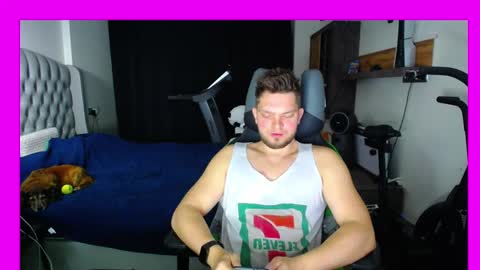 Snapshot of romantic_twunk chatting on October 2025 03:27:01 AM romantic_twunk online show from October 2025 03:27:01 AM