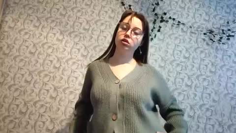 Snapshot of romeliamimozo chatting on December 2025 09:14:01 AM Alya online show from December 2025 09:14:01 AM