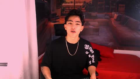 Snapshot of romeomillerr chatting on December 2025 07:08:02 PM Romeo online show from December 2025 07:08:02 PM