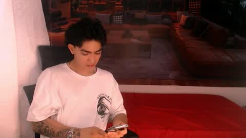 Snapshot of romeomillerr chatting on December 2025 07:01:02 PM Romeo online show from December 2025 07:01:02 PM