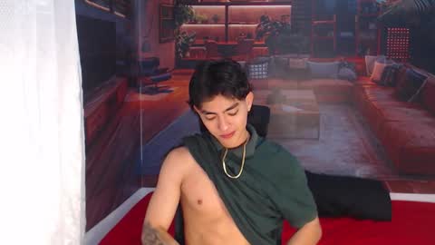 Snapshot of romeomillerr chatting on December 2025 07:51:02 PM Romeo online show from December 2025 07:51:02 PM