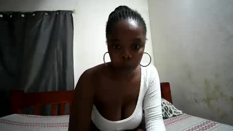 Romy Cobel online show from January 2025 01:22:02 PM