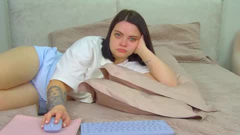 Monica online show from May 2026 06:08:01 AM