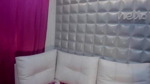 Snapshot of ronaldthompson__ chatting on March 2026 01:51:01 AM Ronald Thompson online show from March 2026 01:51:01 AM