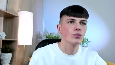 Rony online show from March 2026 09:53:01 PM