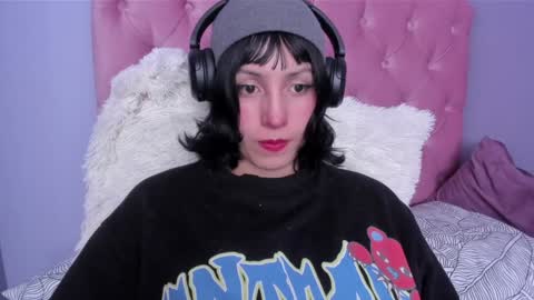 Twelve 3 Inst Twelve 312002 Twitter Room312 2002 online show from December 2024 04:30:01 PM