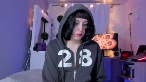 Twelve 3 Inst Twelve 312002 Twitter Room312 2002 online show from December 2024 01:53:02 AM