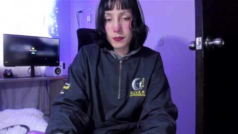 Twelve 3 Inst Twelve 312002 Twitter Room312 2002 online show from December 2024 10:36:02 PM