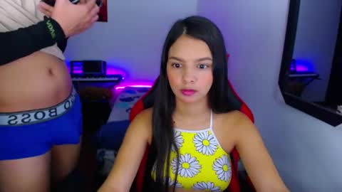 Snapshot of room_kitty chatting on November 2025 04:28:01 PM MIA AND PAUL online show from November 2025 04:28:01 PM