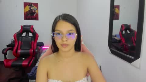 Snapshot of room_kitty chatting on December 2025 11:22:01 PM MIA AND PAUL online show from December 2025 11:22:01 PM